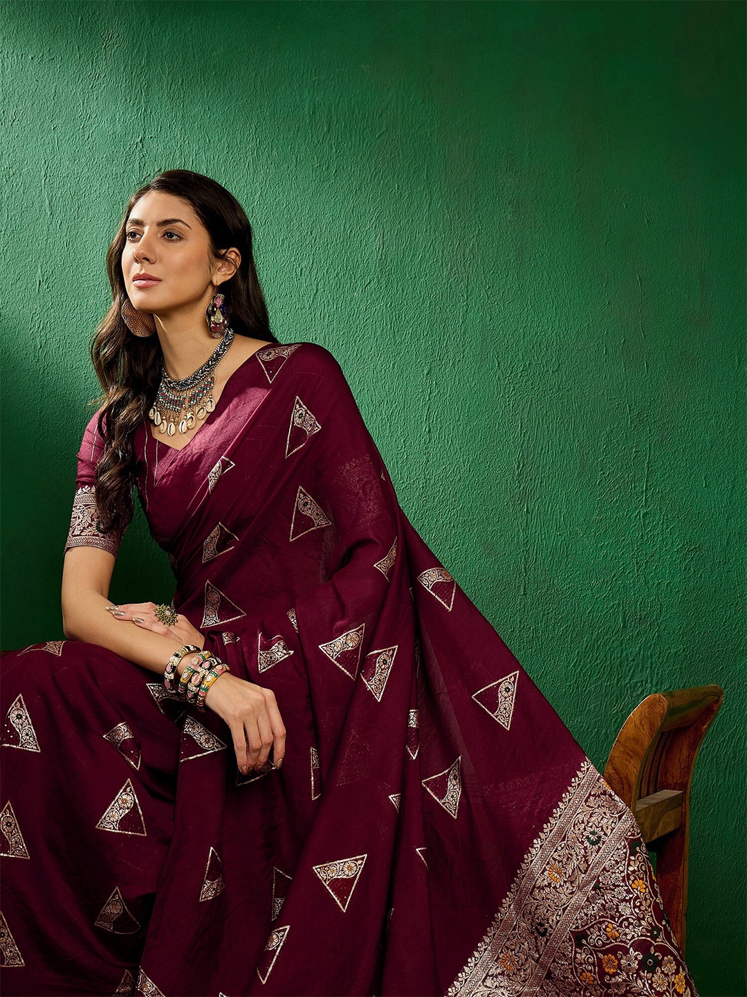 

MAHALASA Ethnic Motifs Woven Design Zari Saree, Burgundy