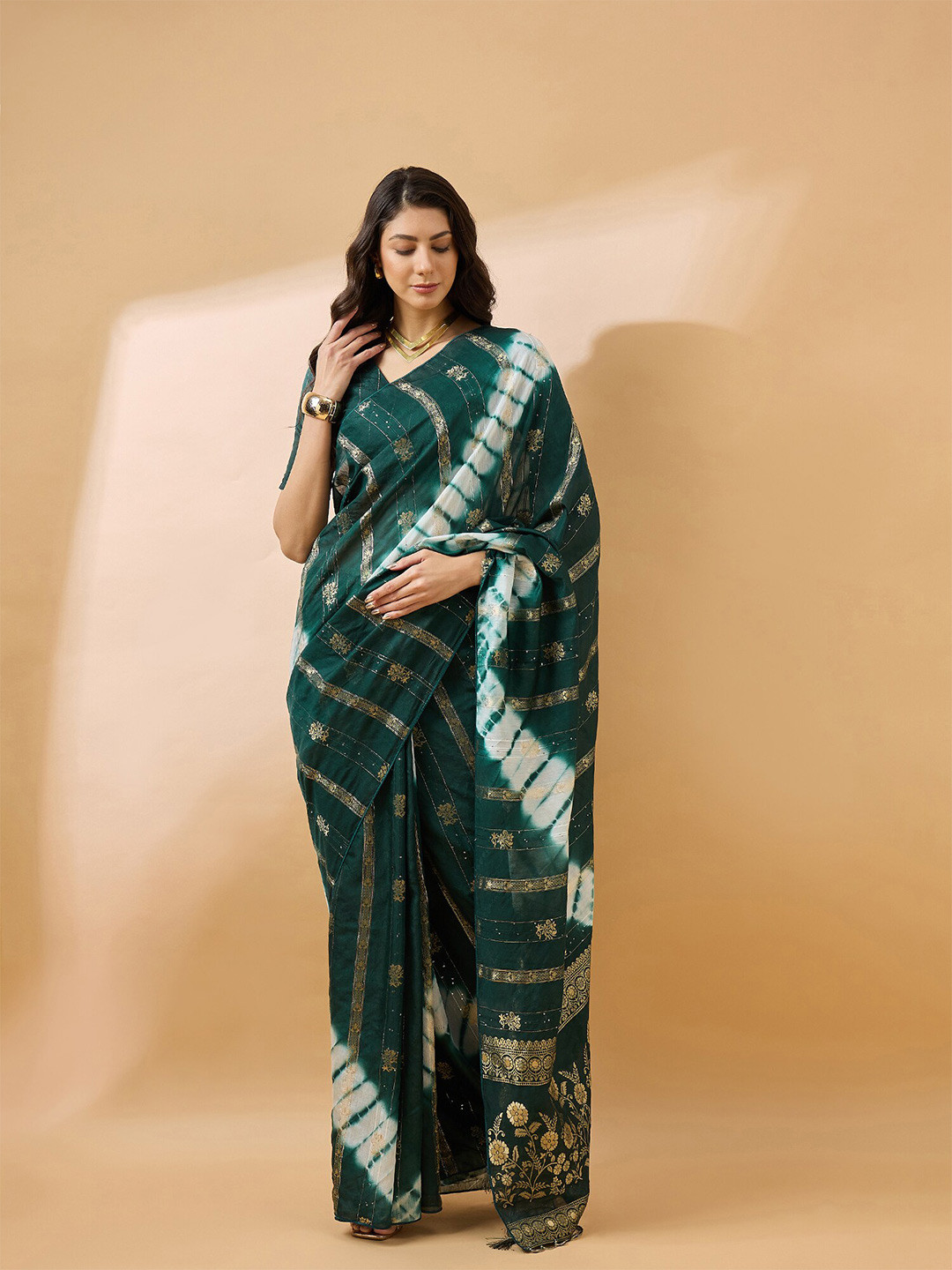 

MAHALASA Floral Striped Zari Saree, Green