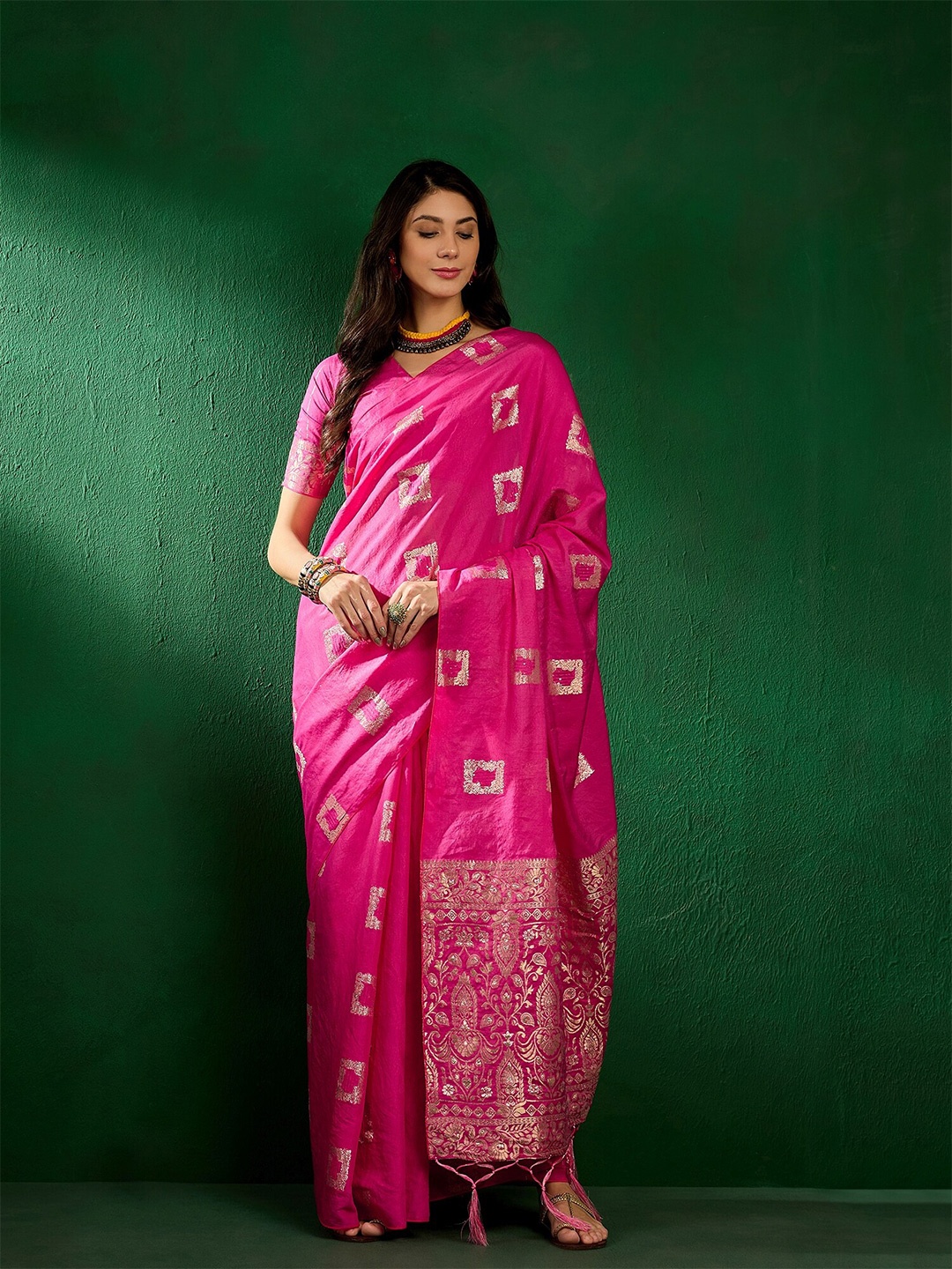 

MAHALASA Ethnic Motifs Woven Design Zari Saree, Pink