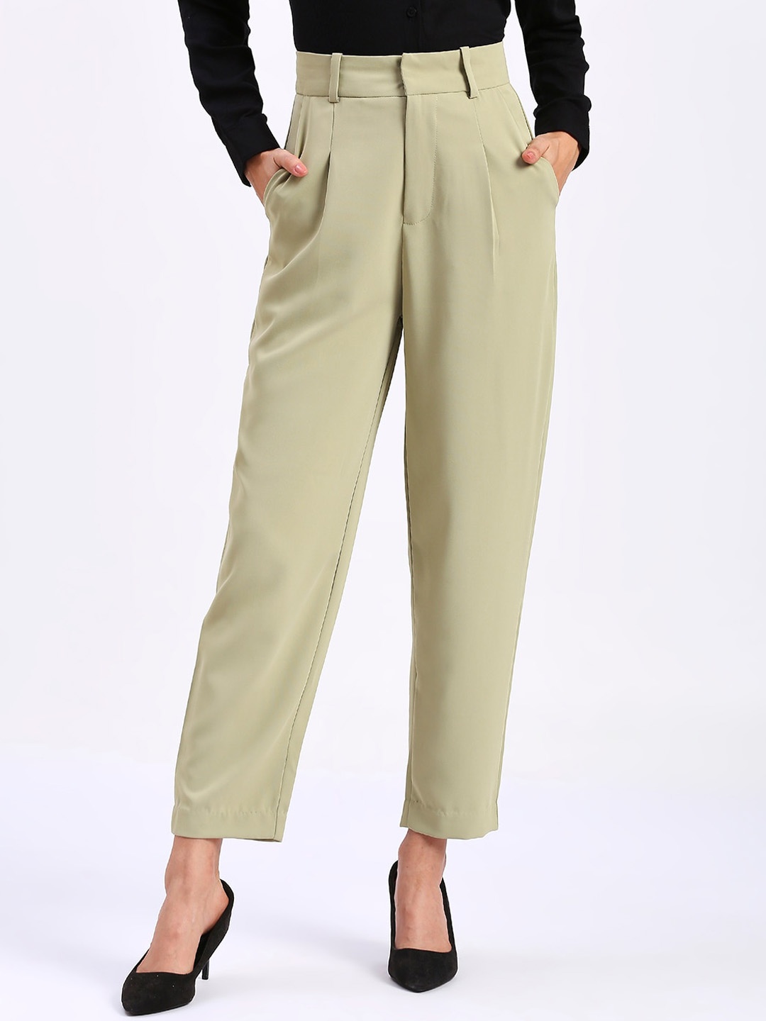 

FITHUB Women Tapered Fit High-Rise Pleated Trousers, Green