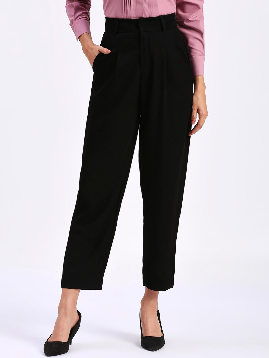 

FITHUB Women Tapered Fit High-Rise Pleated Trousers, Black
