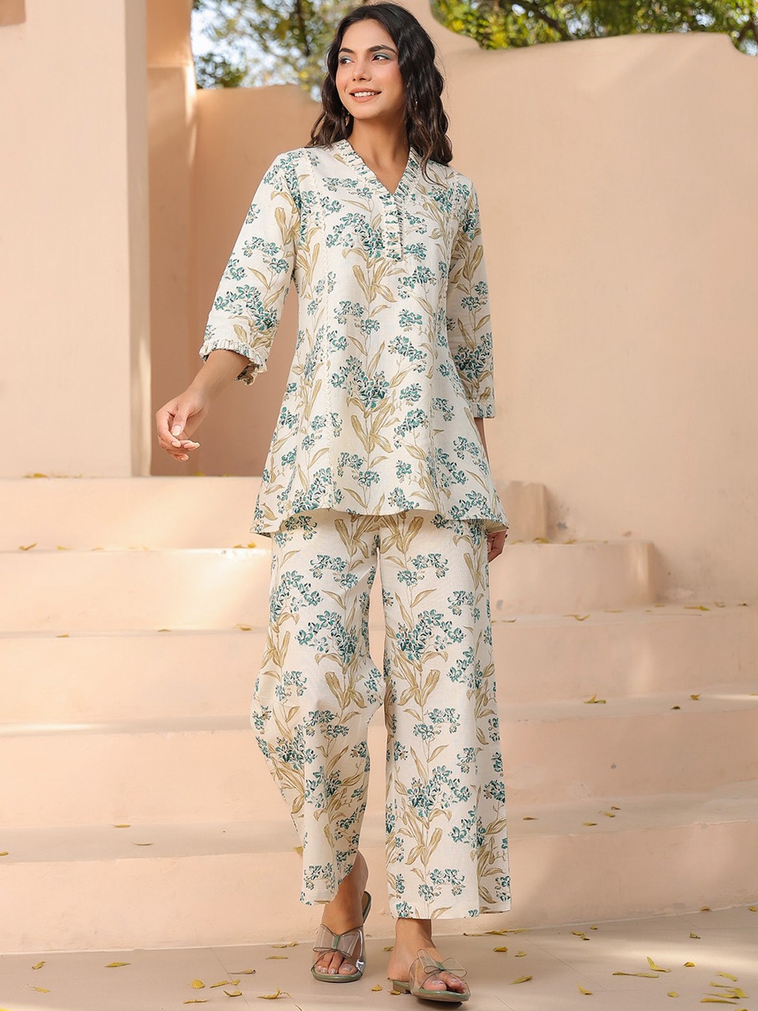 

JISORA Off White Printed Pure Cotton Top & Trousers Co-Ords Set