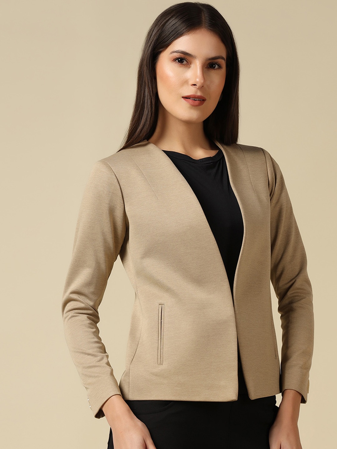 

TAHVO Slim-Fit Long Sleeves Stretchable Blazer, Beige