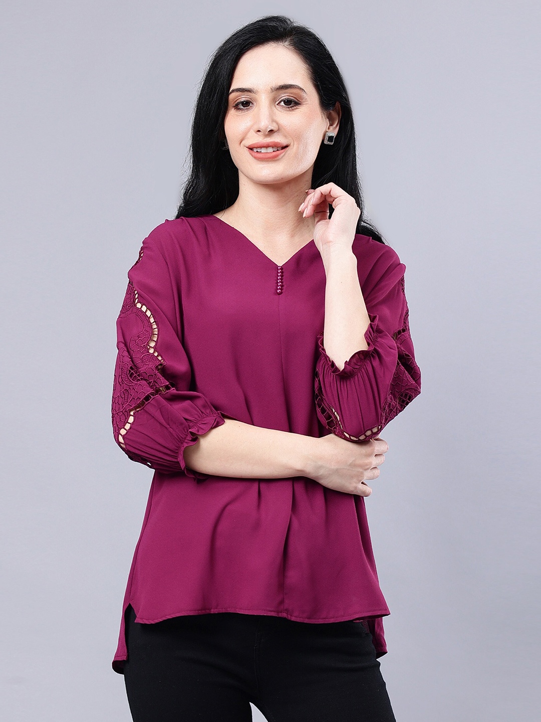 

Albion V-Neck Three-Quarter Puff Sleeve Cotton Top, Maroon
