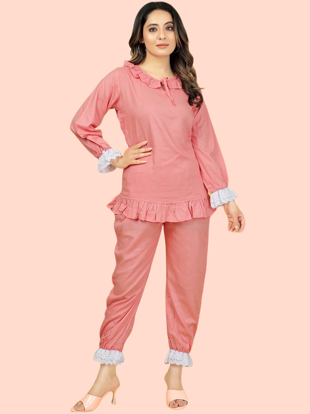 

STYLE SAMSARA Round Neck Night suit, Pink