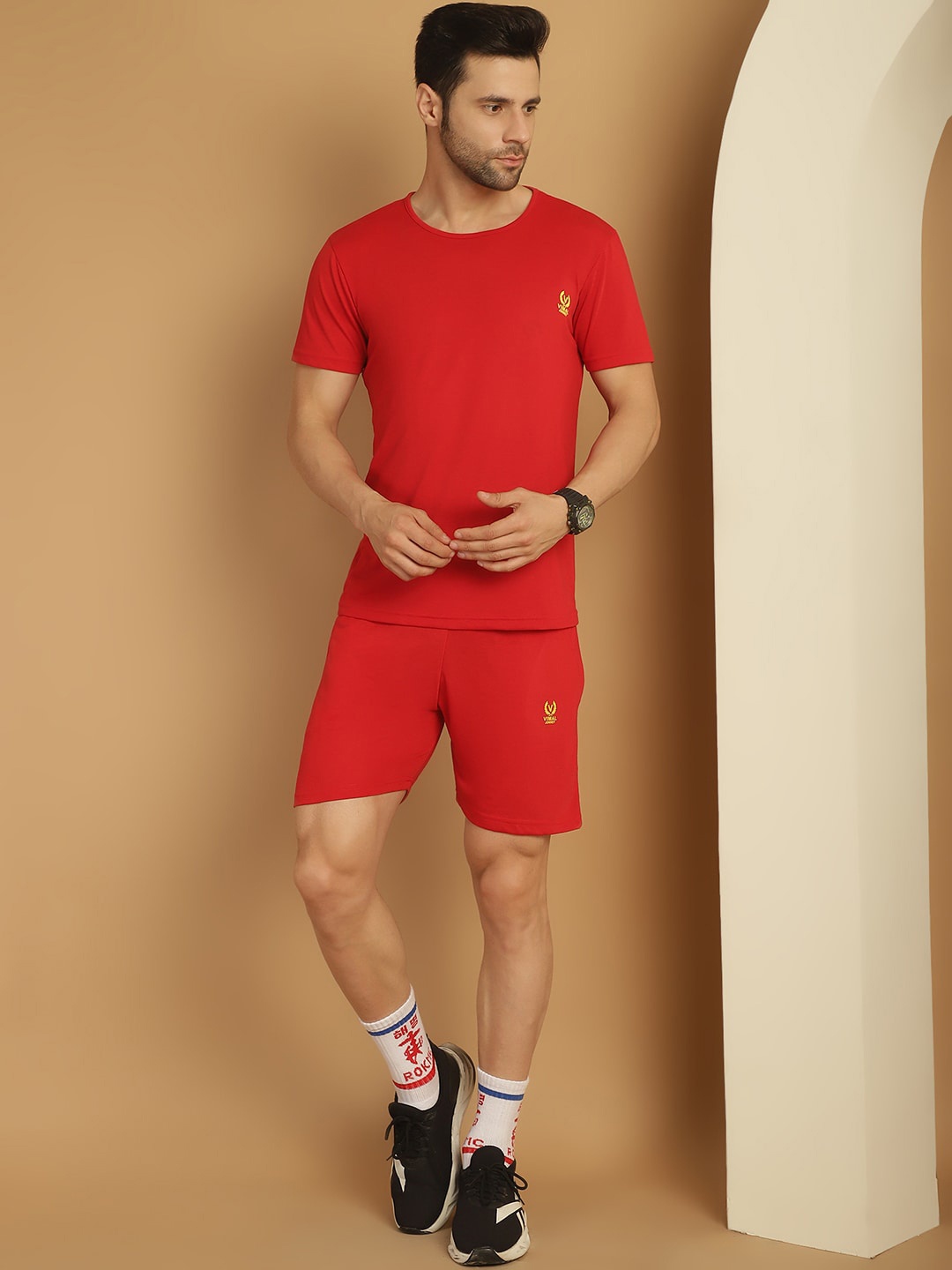 

VIMAL JONNEY Cotton T-Shirt With Shorts Co-Ords, Red