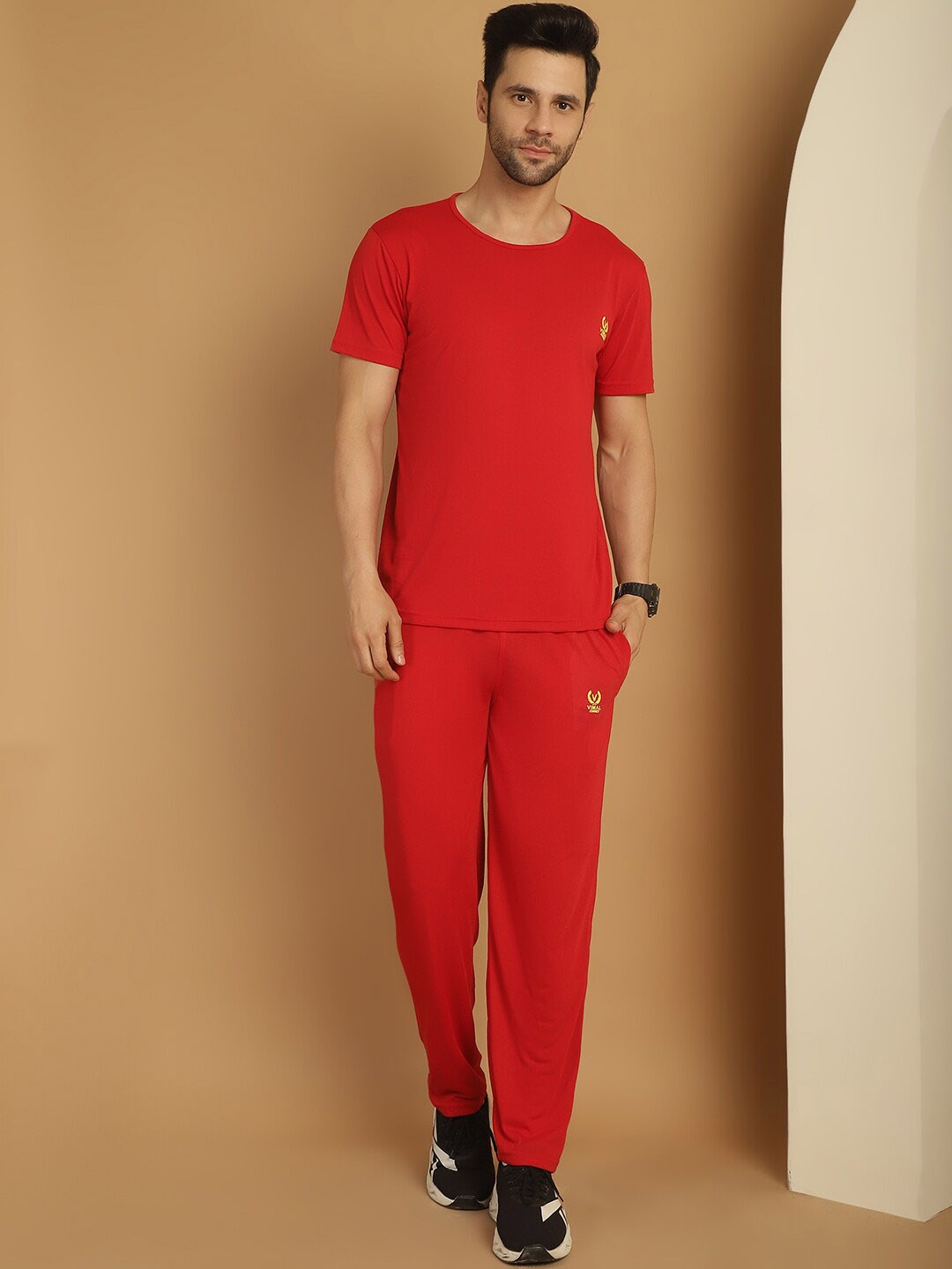

MACK JONNEY Cotton T-Shirt With Trousers Co-Ords, Red