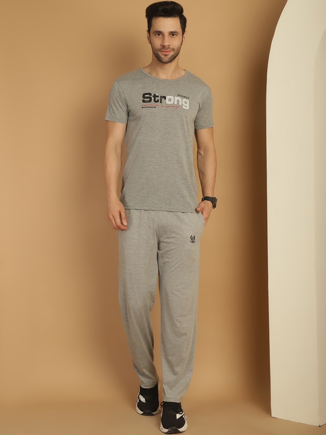 

VIMAL JONNEY Printed T-Shirt With Trousers Tracksuit, Grey