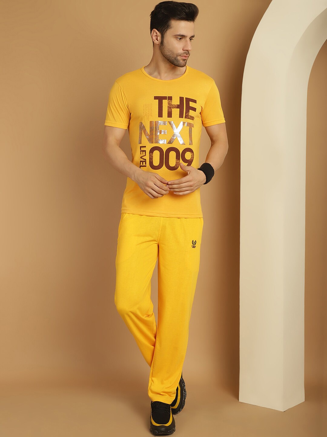 

MACK JONNEY Printed Cotton T-Shirt With Trouser, Yellow