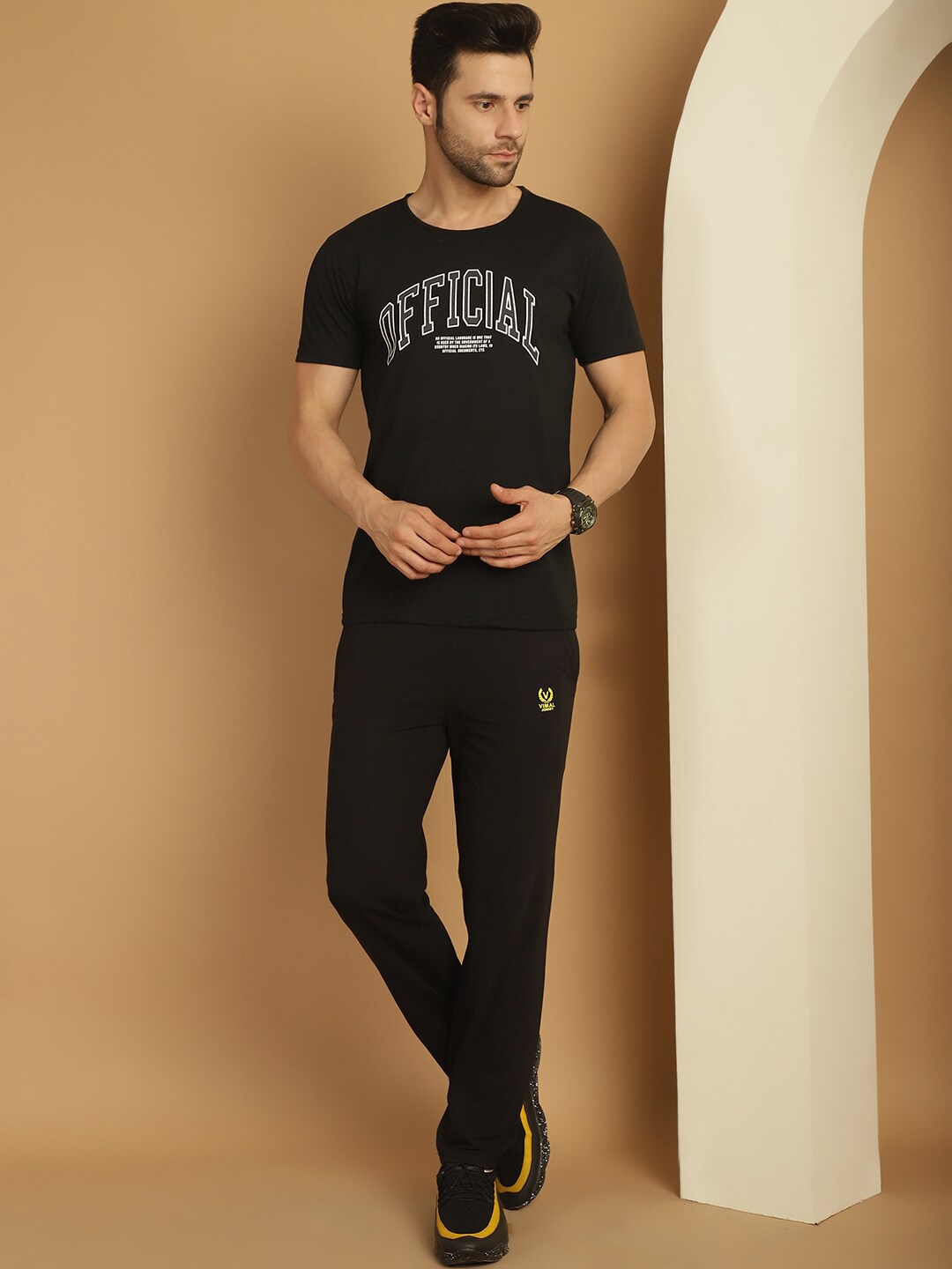 

MACK JONNEY Typography Printed T-Shirt With Trousers, Black