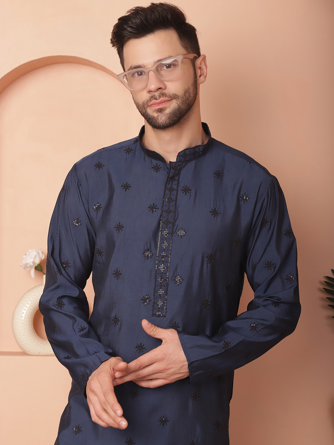 

Jompers Ethnic Motifs Embroidered Mandarin Collar Chikankari Kurta with Trousers, Navy blue