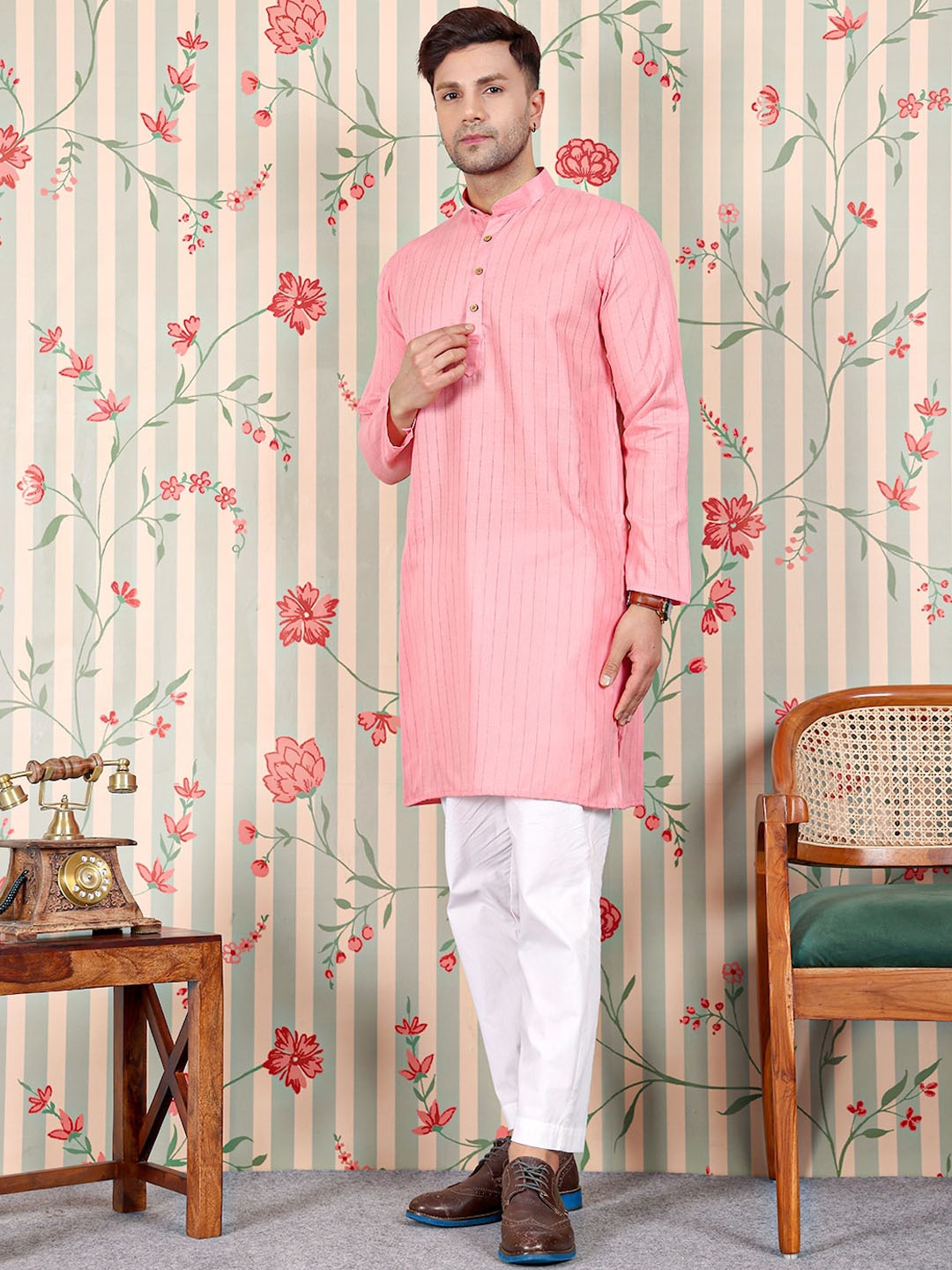 

Ode by House of Pataudi Pink Striped Straight Kurta with Trousers