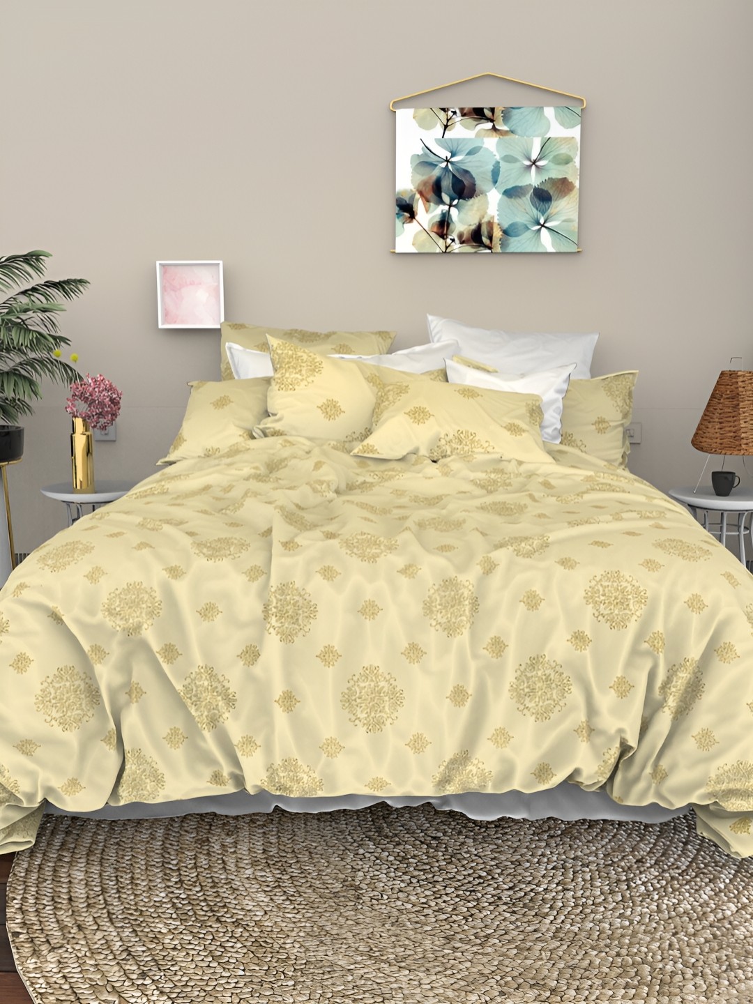 

THE WHITE MOSS Cream Ethnic Motifs Cotton 600 TC King Bedsheet with 2 Pillow Covers, Gold