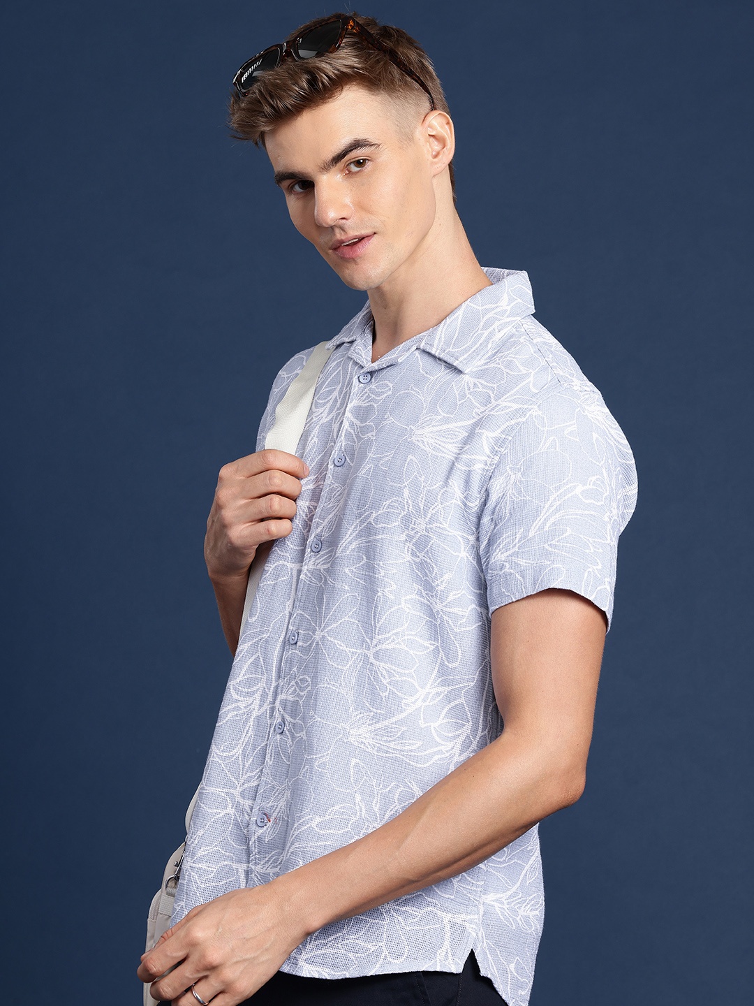 

Mast & Harbour Men Slim Fit Abstract Printed Casual Shirt, Grey