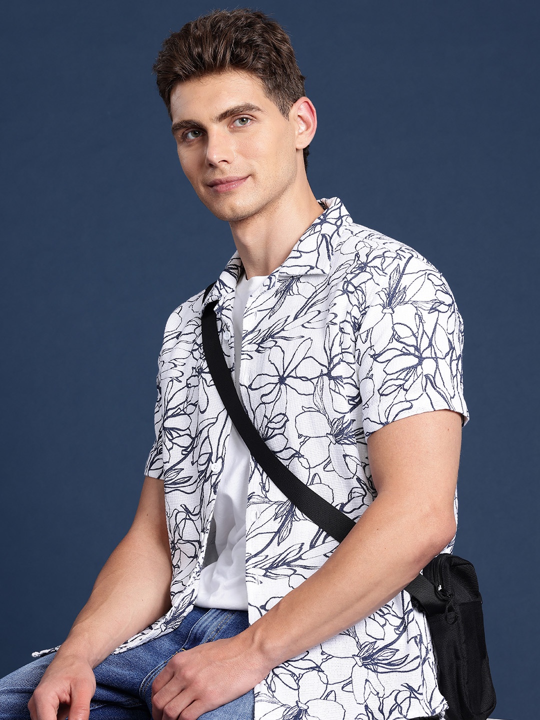 

Mast & Harbour Men Slim Fit Abstract Printed Casual Shirt, White