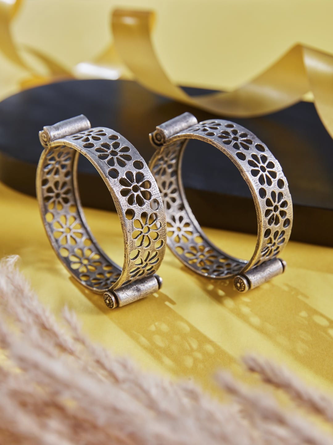 

ATIBELLE Set Of 2 Silver Plated Floral Shaped-Textured Kada Bangles