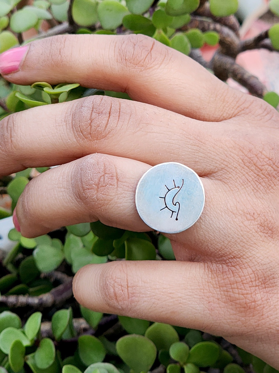 

Goldnera Silver Plated Sun & Wave Design Detail Ring