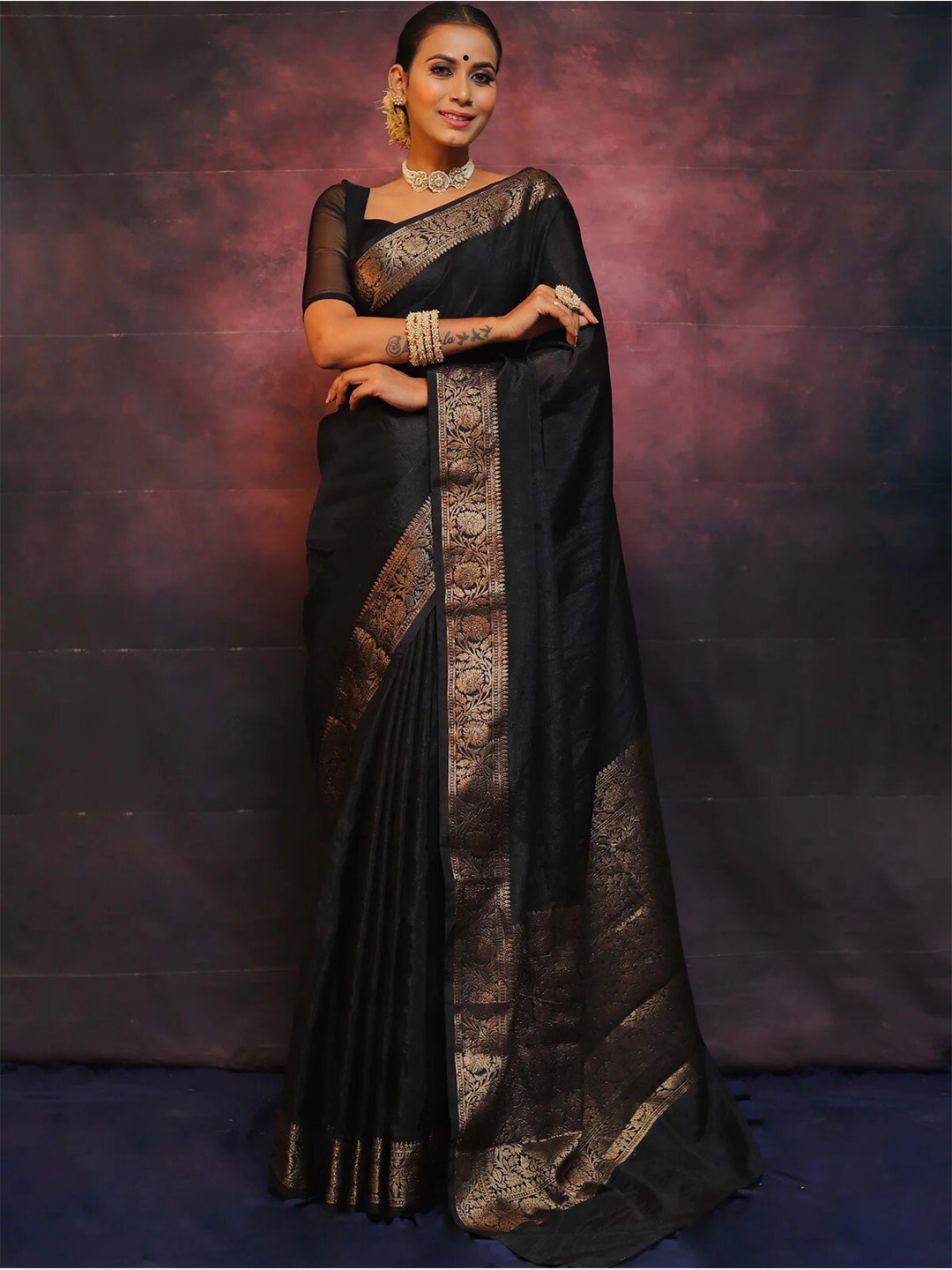 

DIVASTRI Ethnic Motifs Zari Pure Silk Kanjeevaram Saree, Black