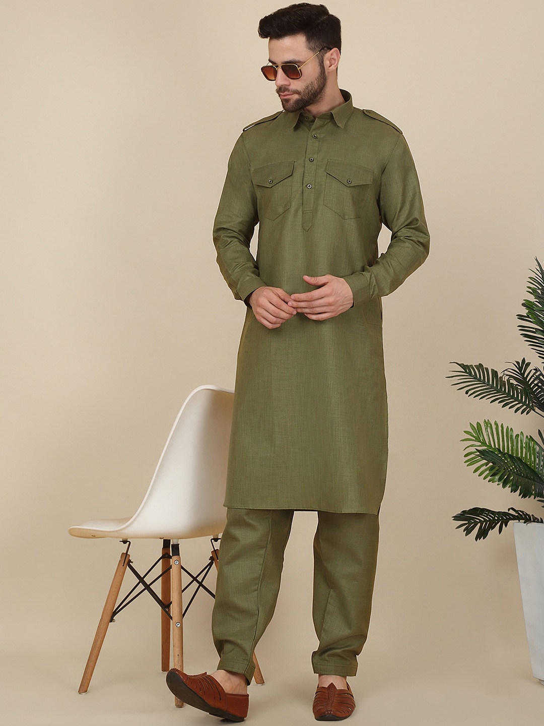 

KRAFT INDIA Shirt Collar Cuffed Sleeves Pure Cotton Pathani Kurta With Salwar, Green