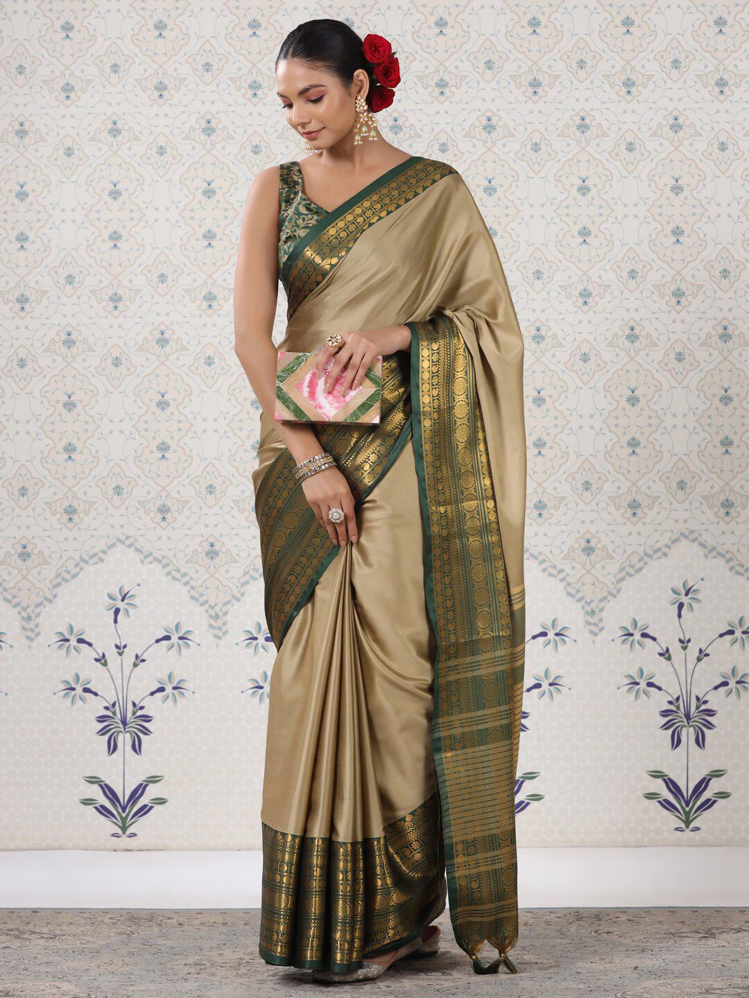 

WINKLECART Zari Pure Silk Saree, Beige