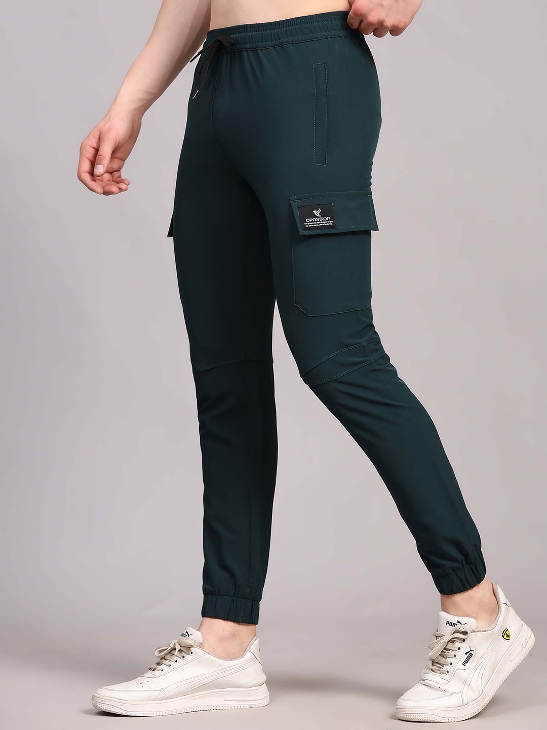 

Dpassion Men Rapid-Dry Running Joggers, Green