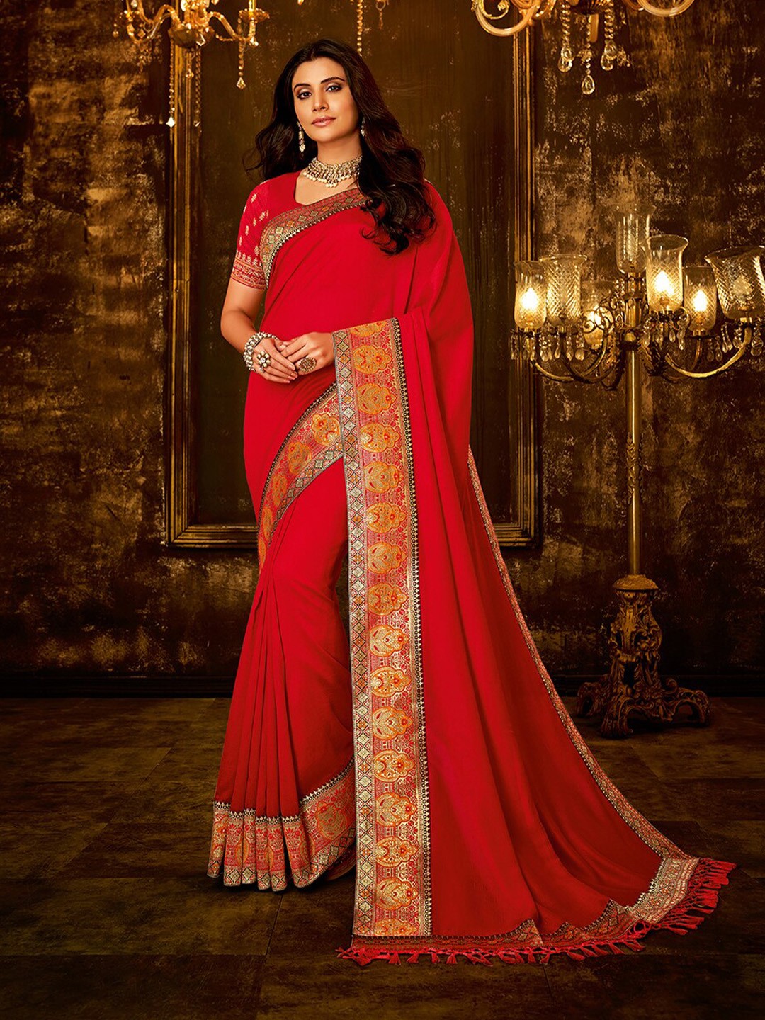 

HRITIKA Zari Art Silk Saree, Red