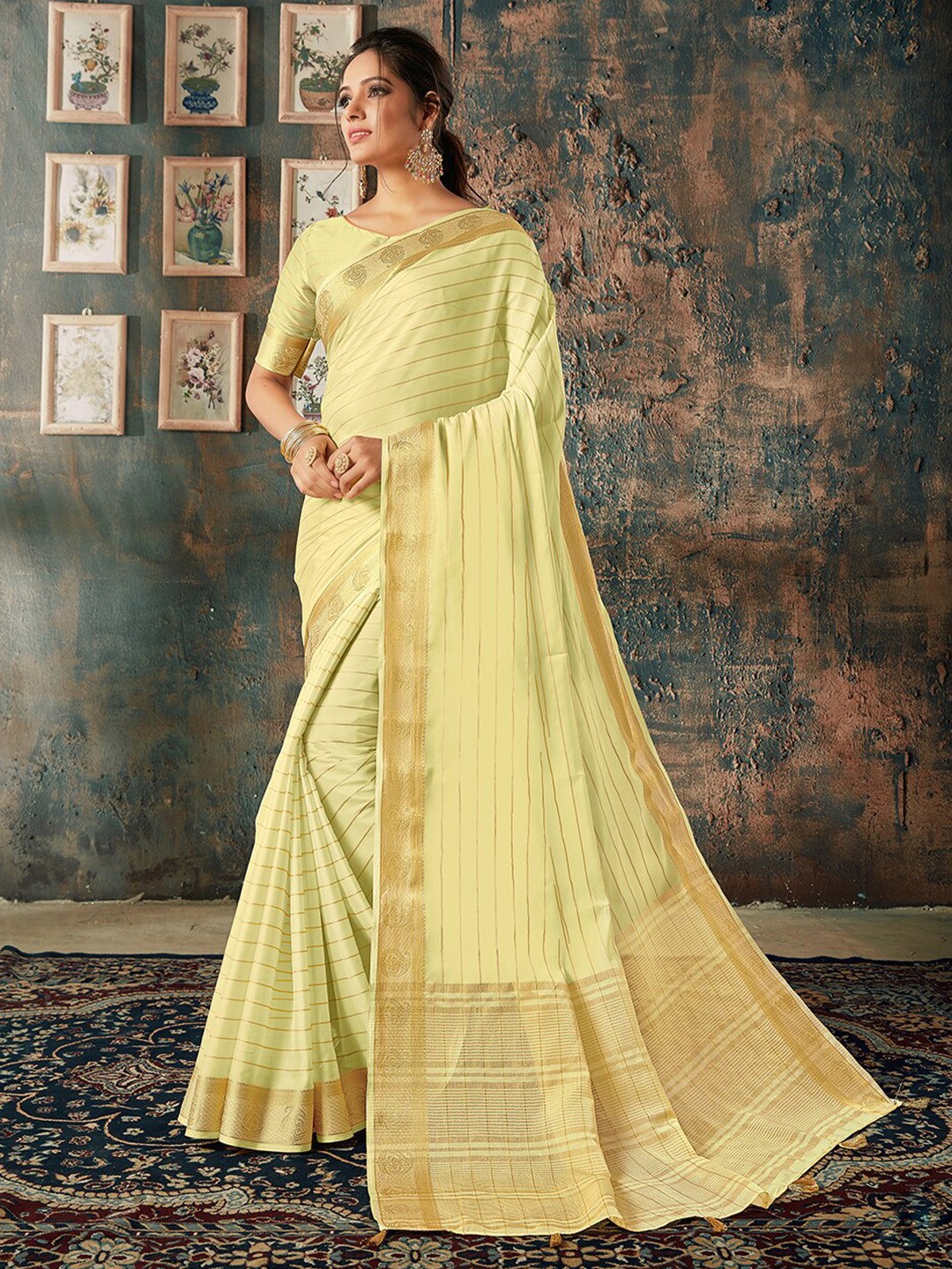 

HRITIKA Striped Woven Design Zari Saree, Yellow
