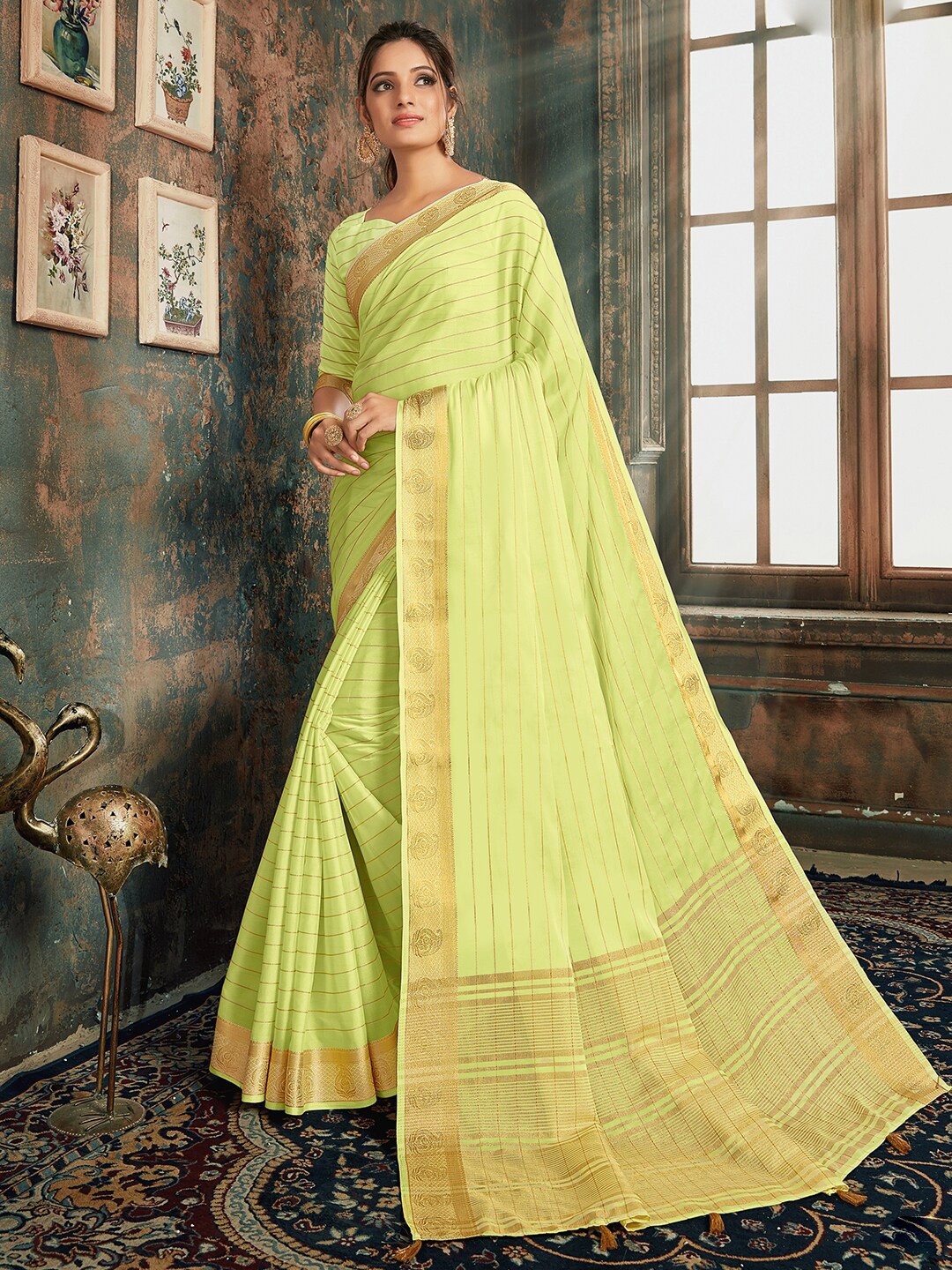 

HRITIKA Striped Zari Silk Blend Saree, Green