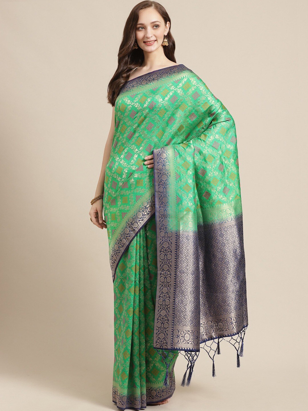 

HRITIKA Ethnic Motifs Zari Saree, Green