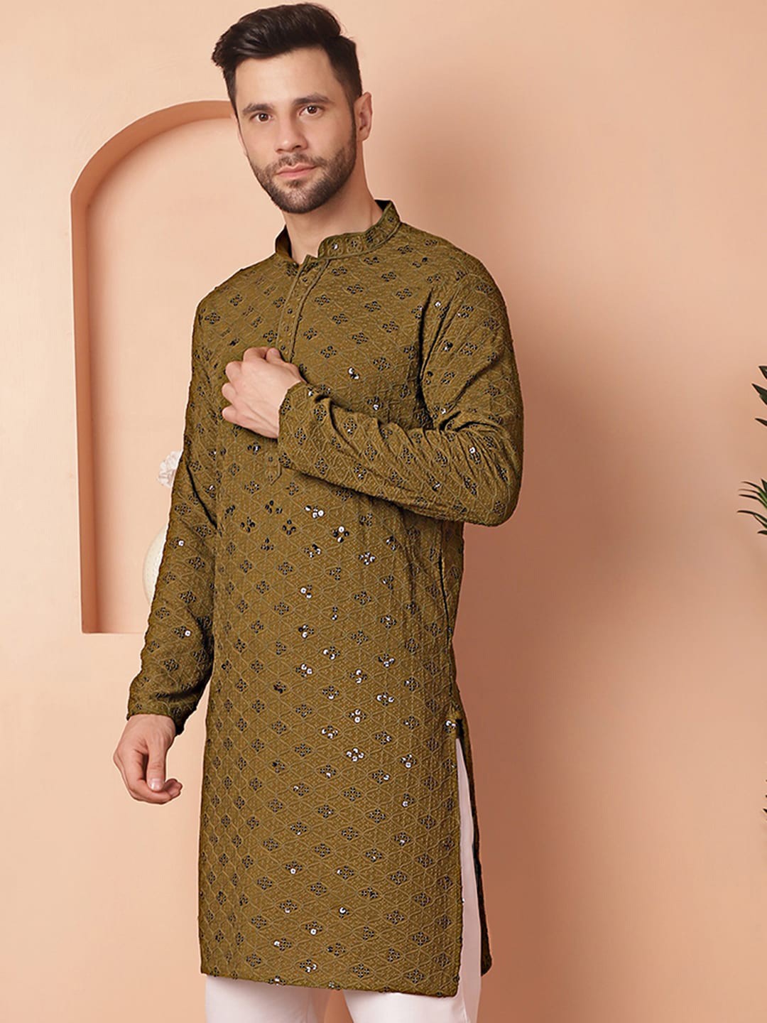 

Jompers Geometric Mandarin Collar Long Sleeves Cotton Mirror Work Kurta, Green
