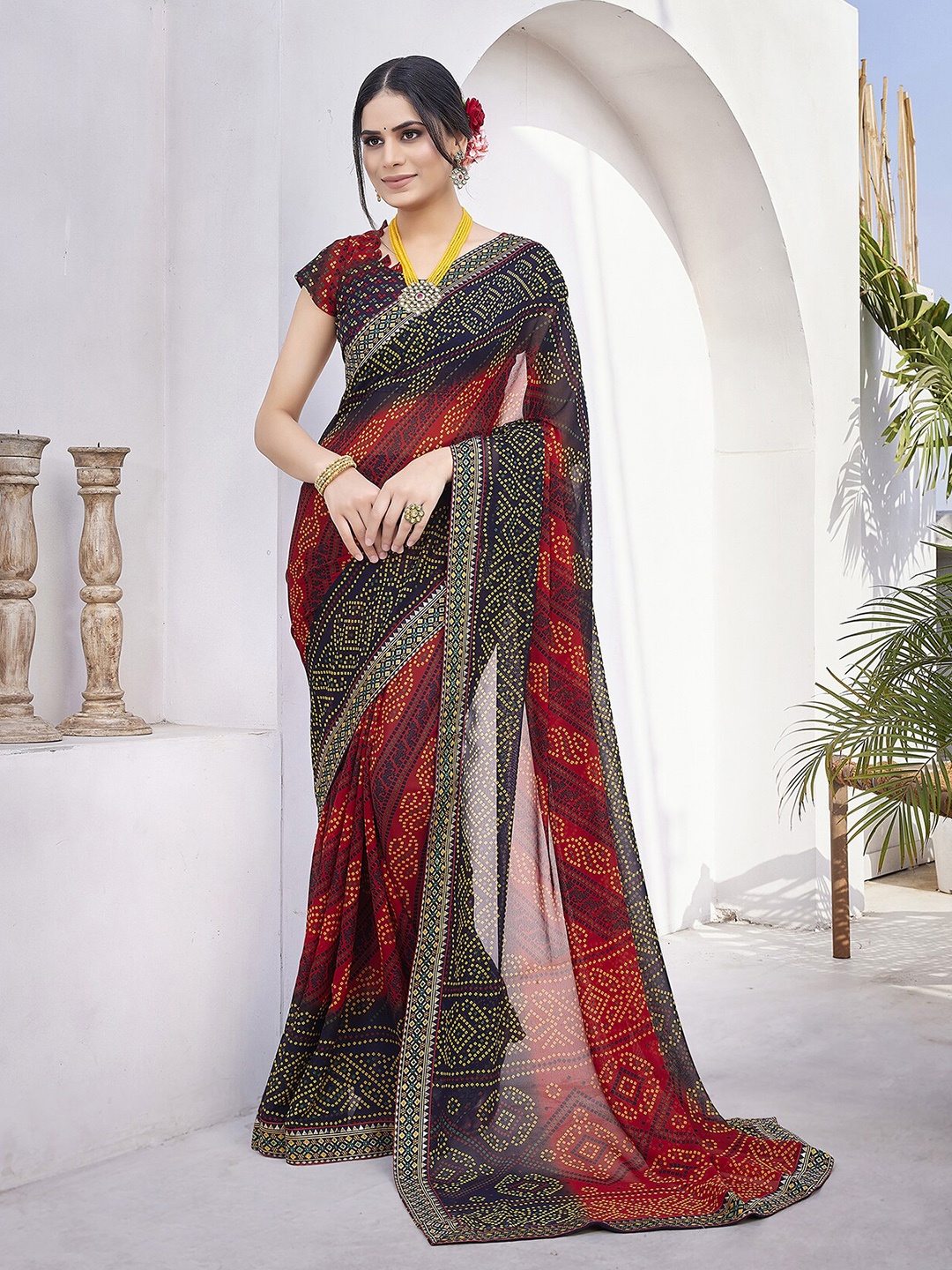 

MAGMINA Bandhani Pure Georgette Bandhani Saree, Red