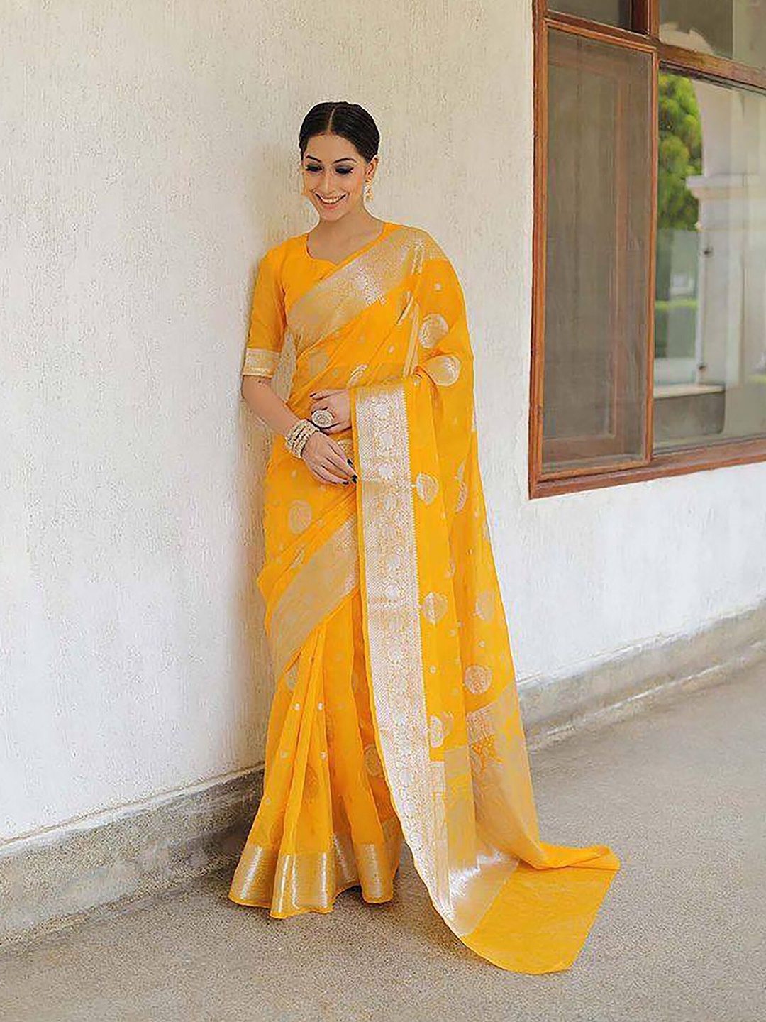 

KALINI Ethnic Motifs Woven Design Zari Banarasi Saree, Yellow