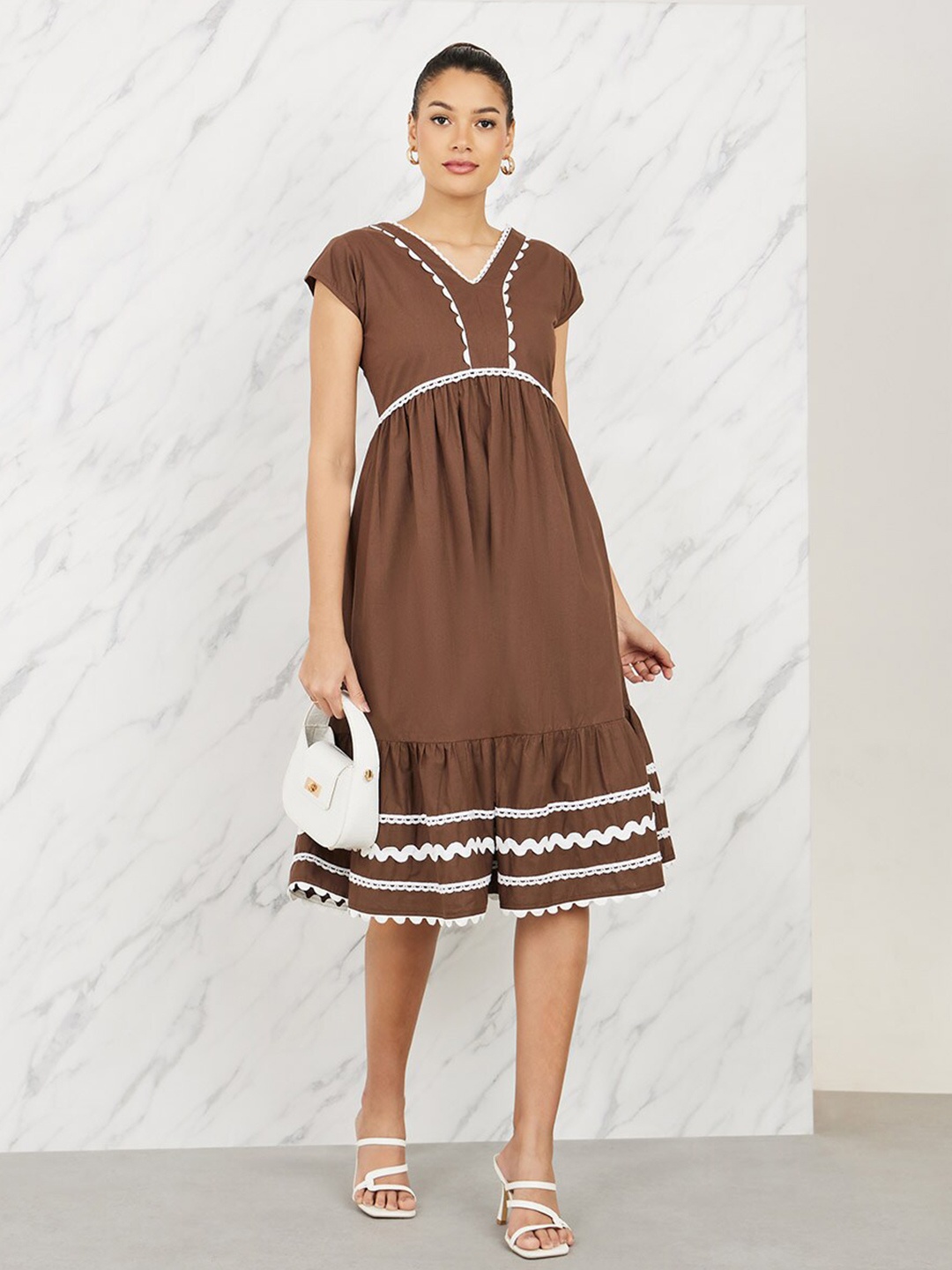 

Styli V-Neck Lace Up Extended Sleeves A-Line Midi Dress with Tape Details, Brown