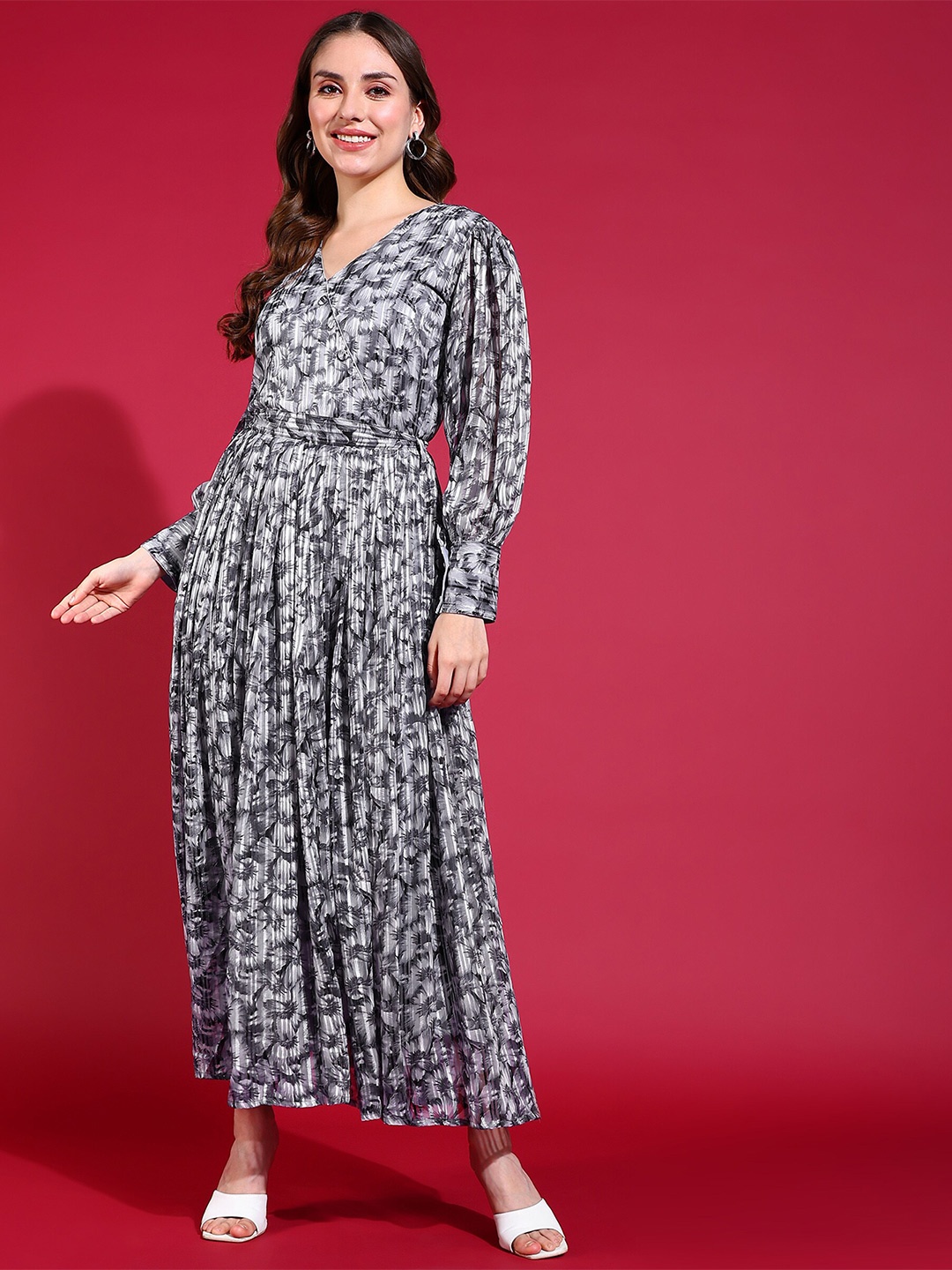 

BAESD Floral Printed Cotton V-Neck Cuffed Sleeves Flared Maxi Dress, Charcoal