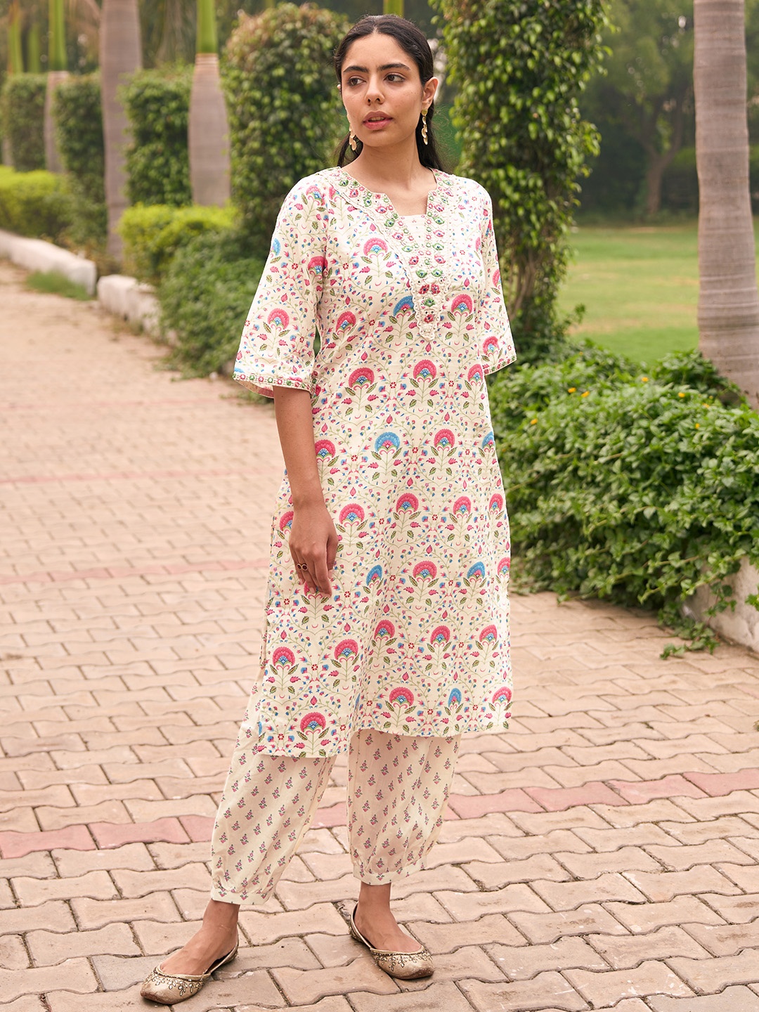 

Libas Off White Floral Printed Thread Work Pure Cotton Straight Kurta With Salwar