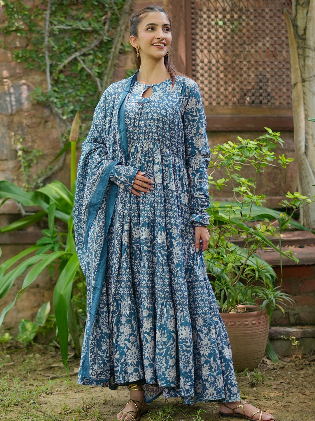 

Libas Floral Printed Panelled Pure Cotton Anarkali Kurta with Trousers & With Dupatta, Blue