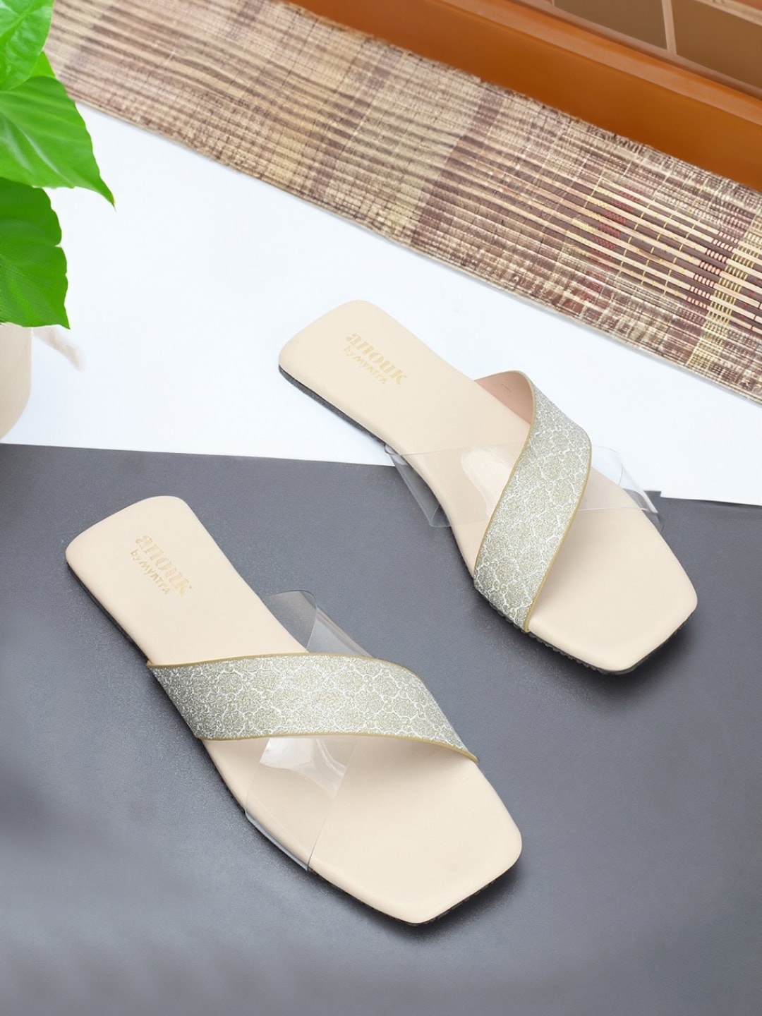 

Anouk Cream-Coloured Textured Open Toe Flats