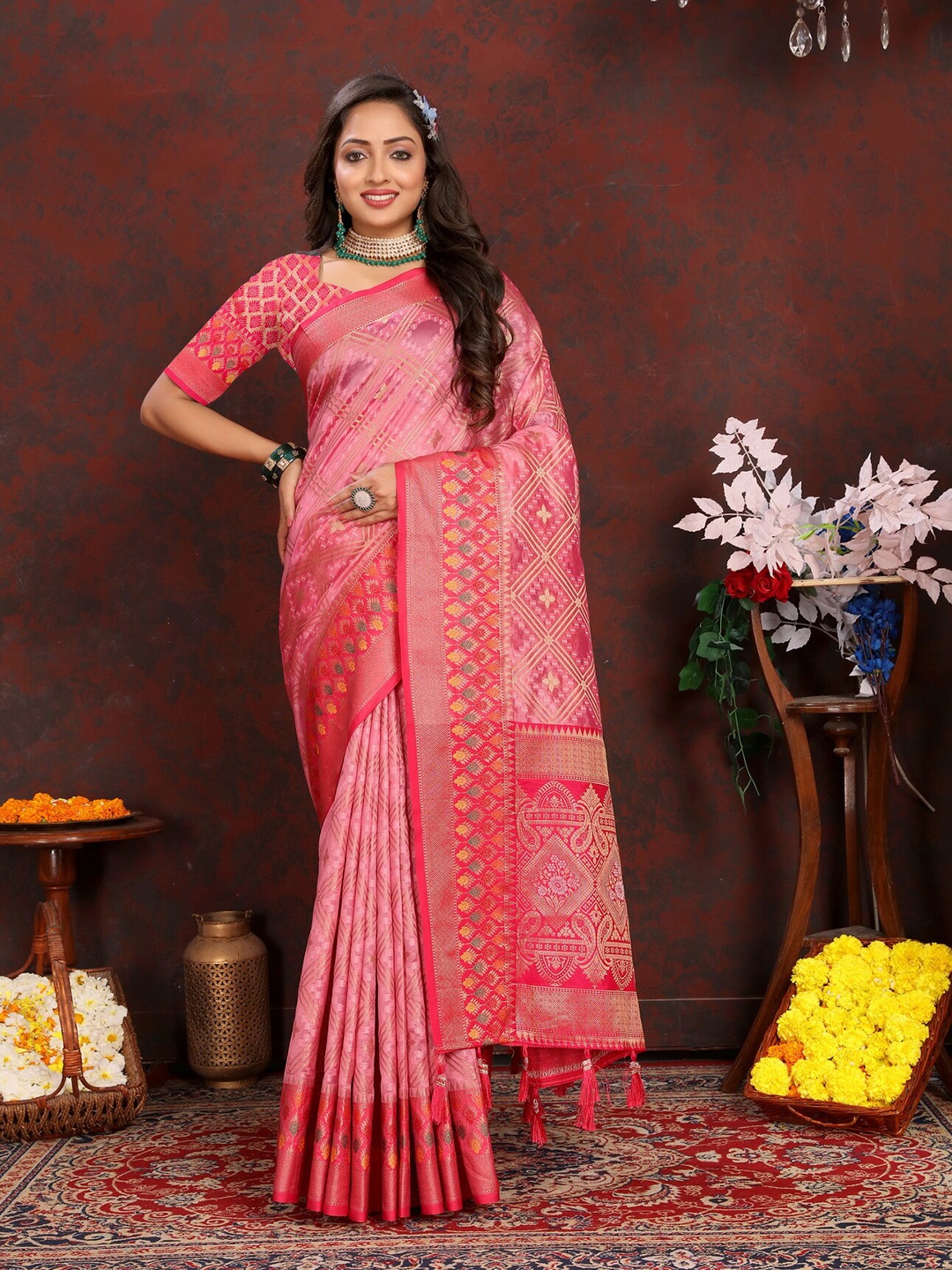 

Divyadham Textiles Geometric Woven Design Organza Banarasi Zari Saree, Pink