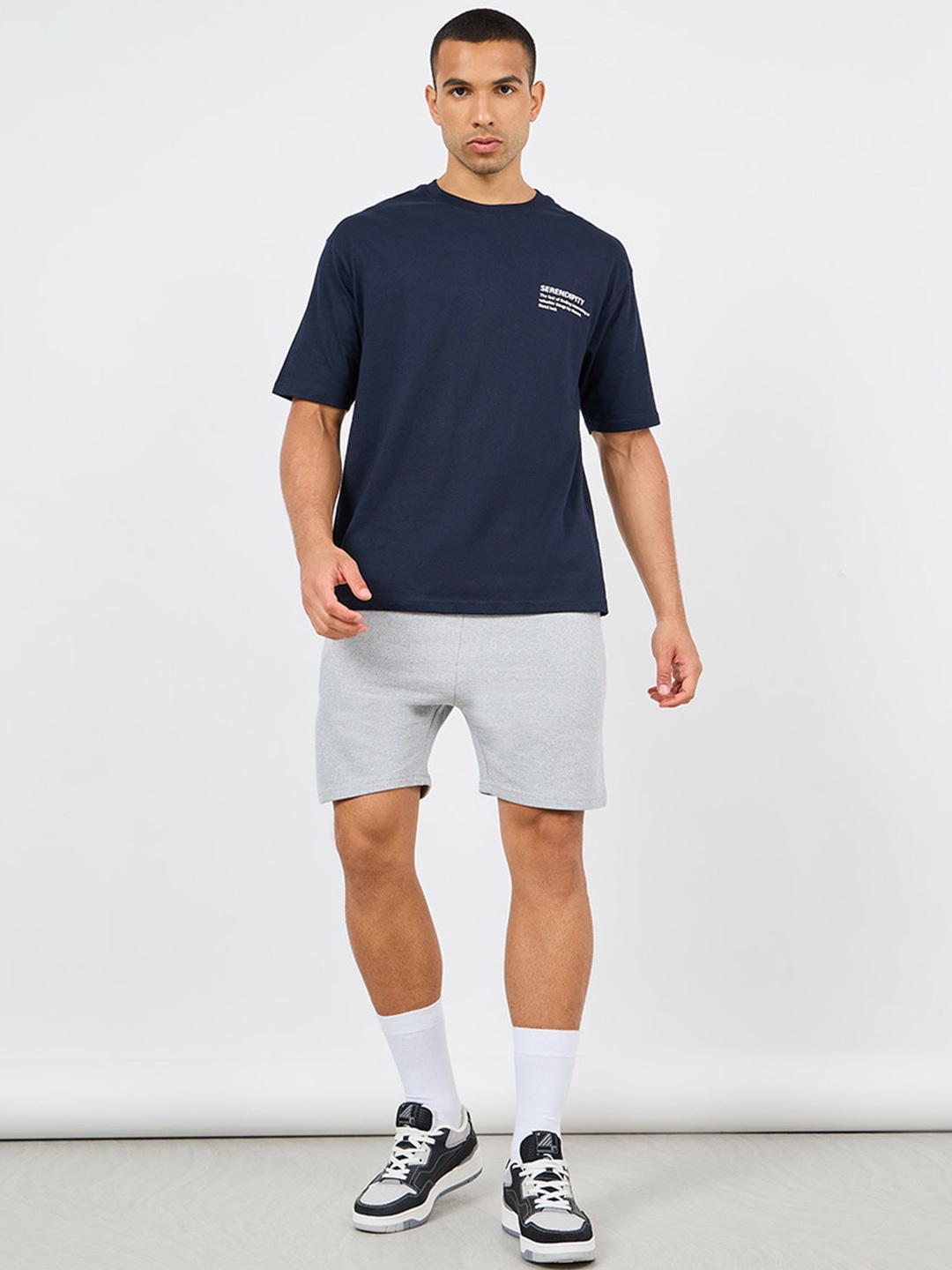 

Styli Men Regular Fit Mid-Rise Knit Shorts, Grey