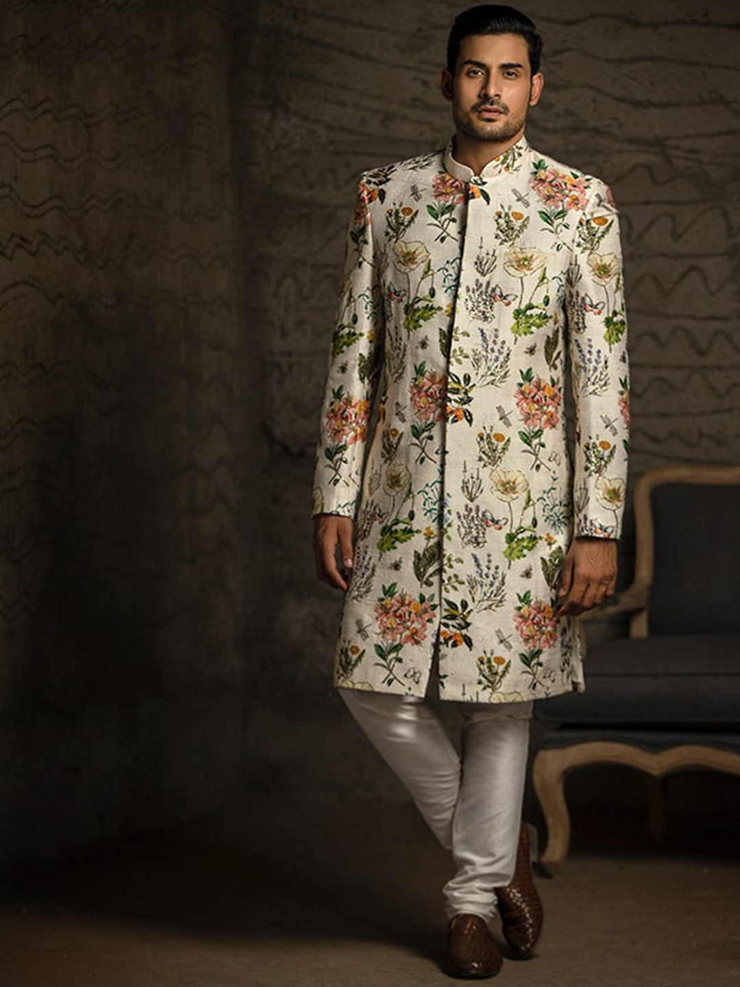 

PS MEN BY PAYAL SINGHAL Floral Printed Regular Dupion Silk Straight Kurta With Churidar, Off white