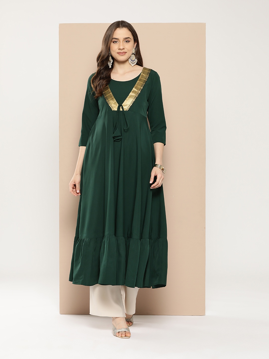 

MBE Women Yoke Design Tiering Anarkali Kurta, Green