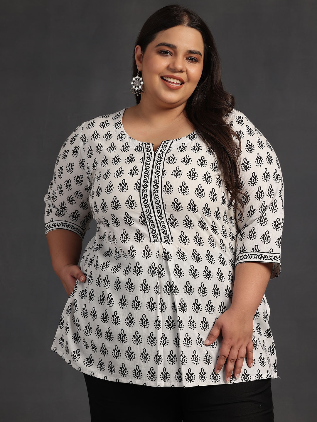 

EXTRA LOVE BY LIBAS Plus Size Paisley Printed Three-Quarter Sleeves Pure Cotton Kurti, White