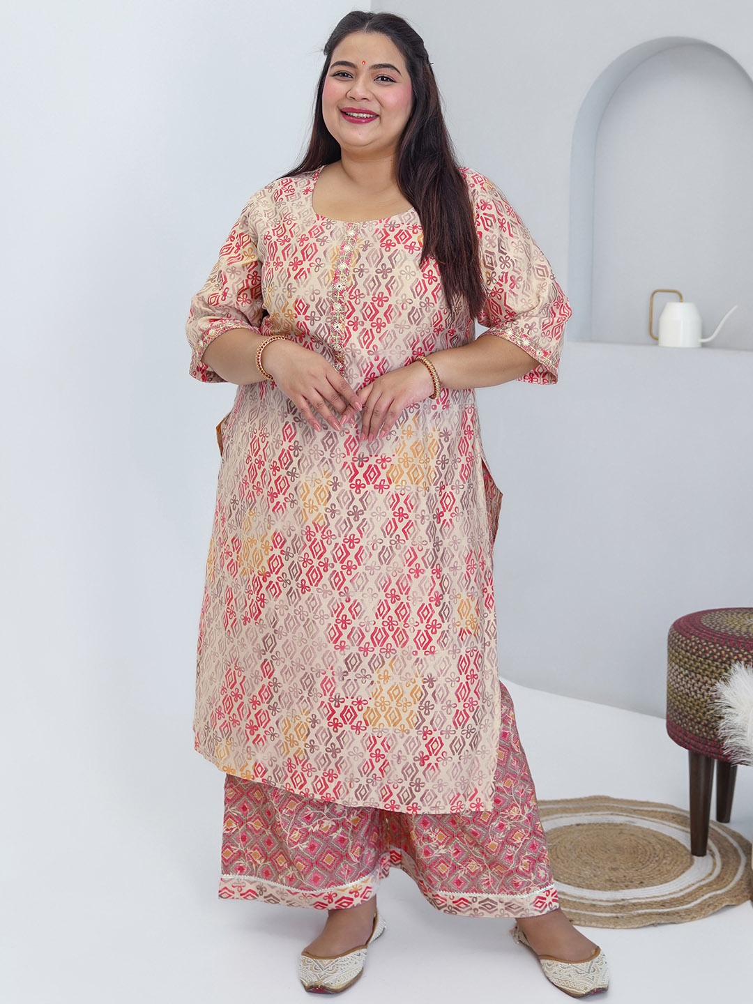 

EXTRA LOVE BY LIBAS Plus Size Ethnic Motifs Printed Regular Kurta With Palazzos, Peach