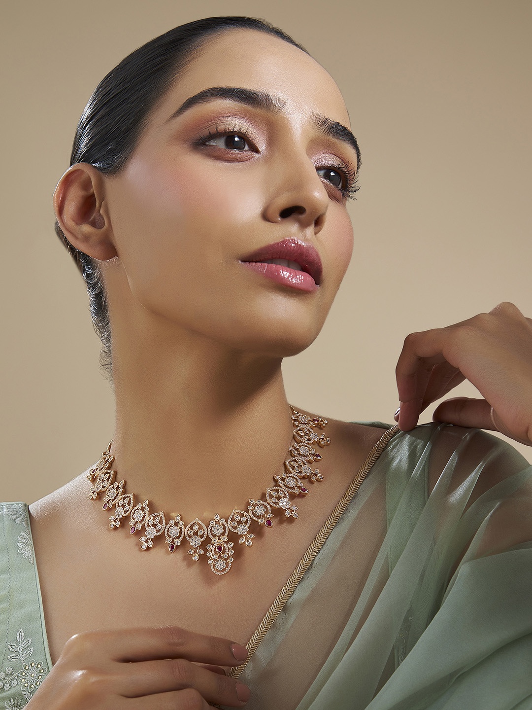 

Kushal's Fashion Jewellery Copper Gold-Plated Cubic Zirconia Studded Necklace