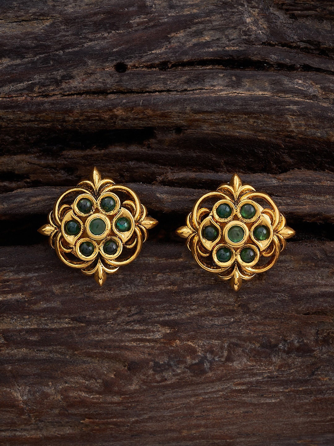 

Kushal's Fashion Jewellery Gold-Plated Stones Studded Classic Studs Earrings