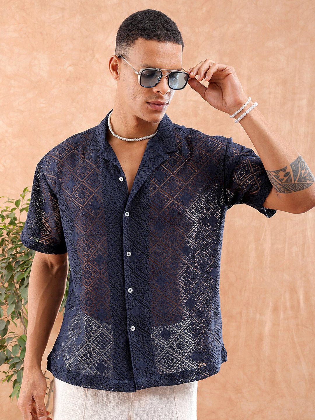 

The Indian Garage Co Ethnic Motifs Self Design Spread Collar Slim Fit Curved Casual Shirt, Navy blue