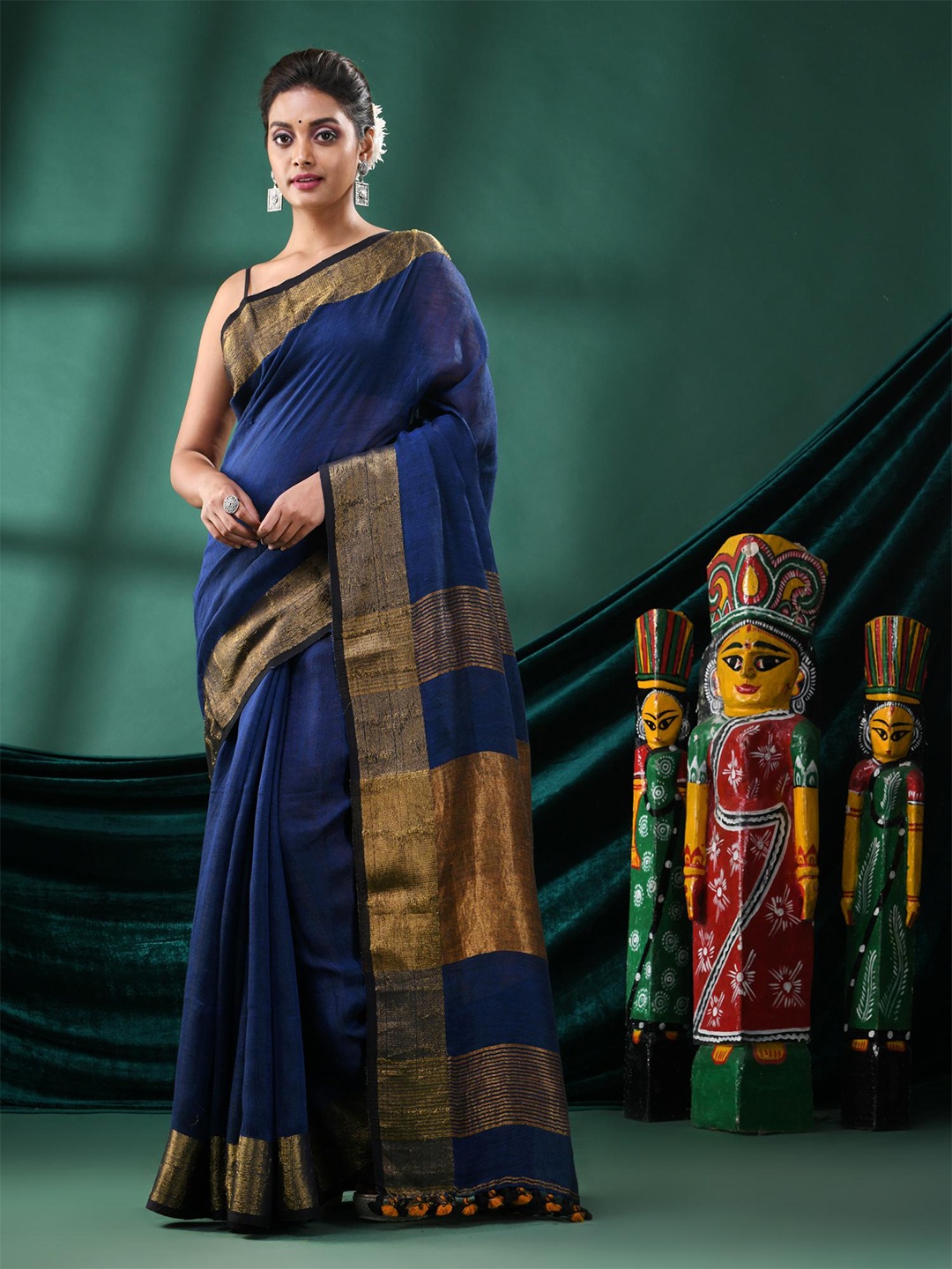 

Angoshobha Pure Linen Saree, Blue