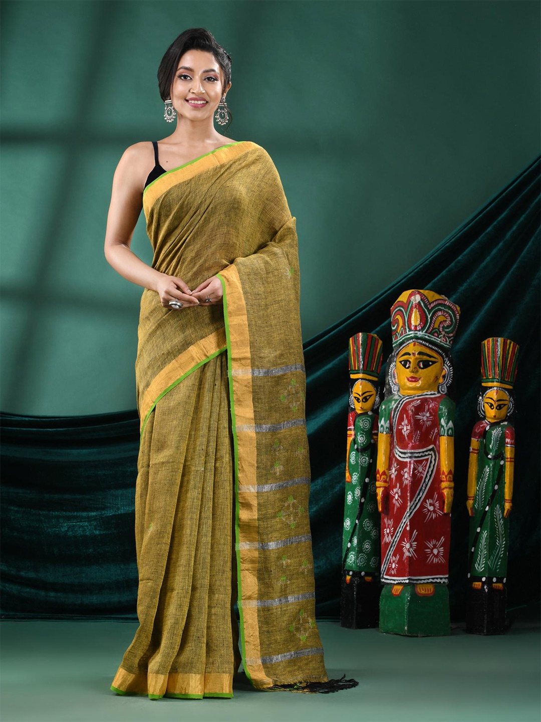 

Angoshobha Pure Linen Saree, Yellow