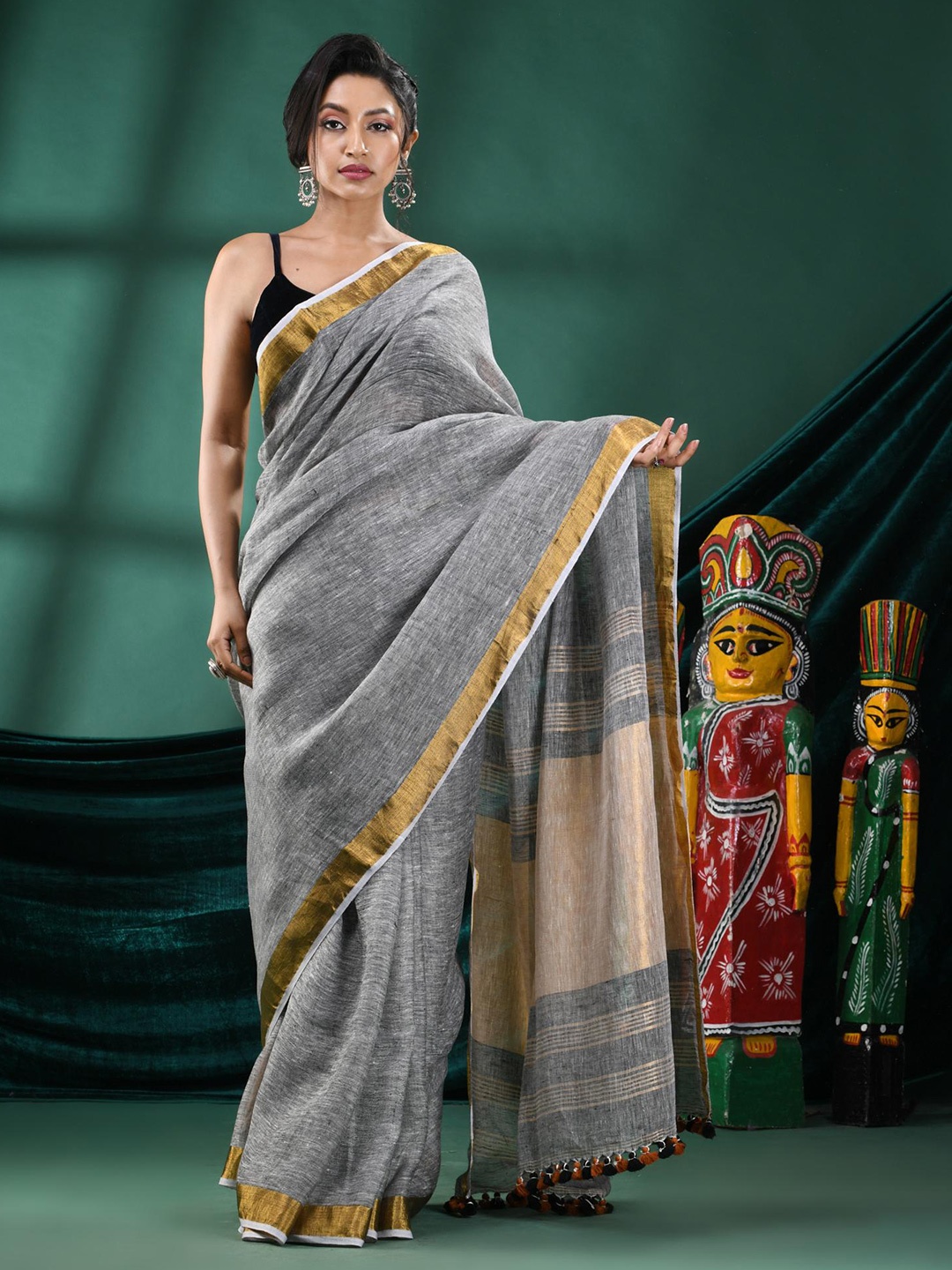 

Angoshobha Pure Linen Saree, Grey