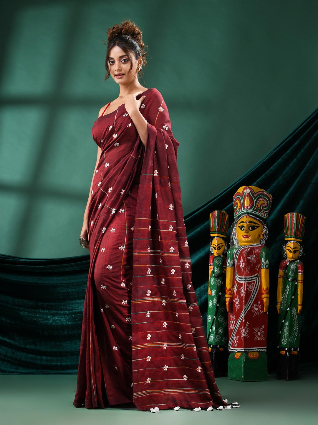 

Angoshobha Floral Embroidered Saree, Maroon